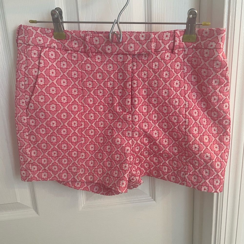Vintage flower patterned pink shorts, M